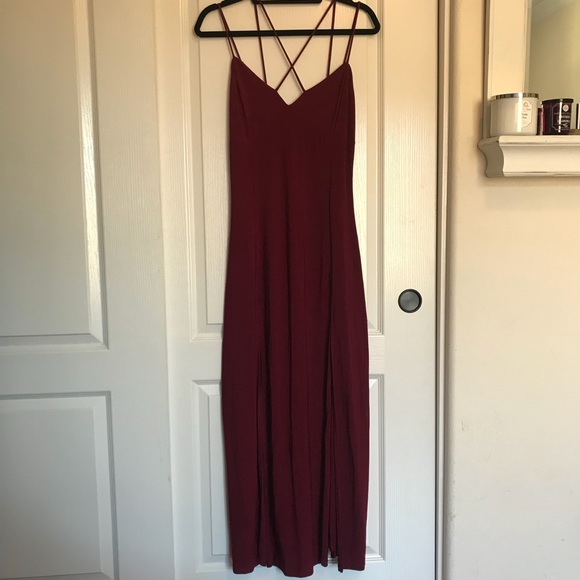 Charlotte Russe Dresses & Skirts - Maroon Thigh Slit Dress